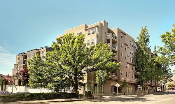 4343 Roosevelt Way Ne #401, Seattle, WA 98105
