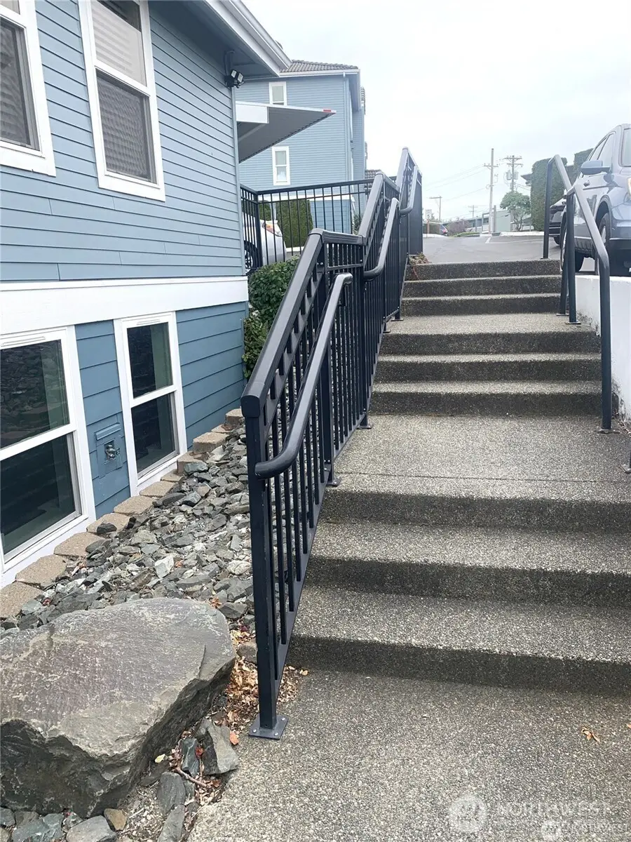 625 N Jackson Avenue #C24, Tacoma, WA 98406 - #3