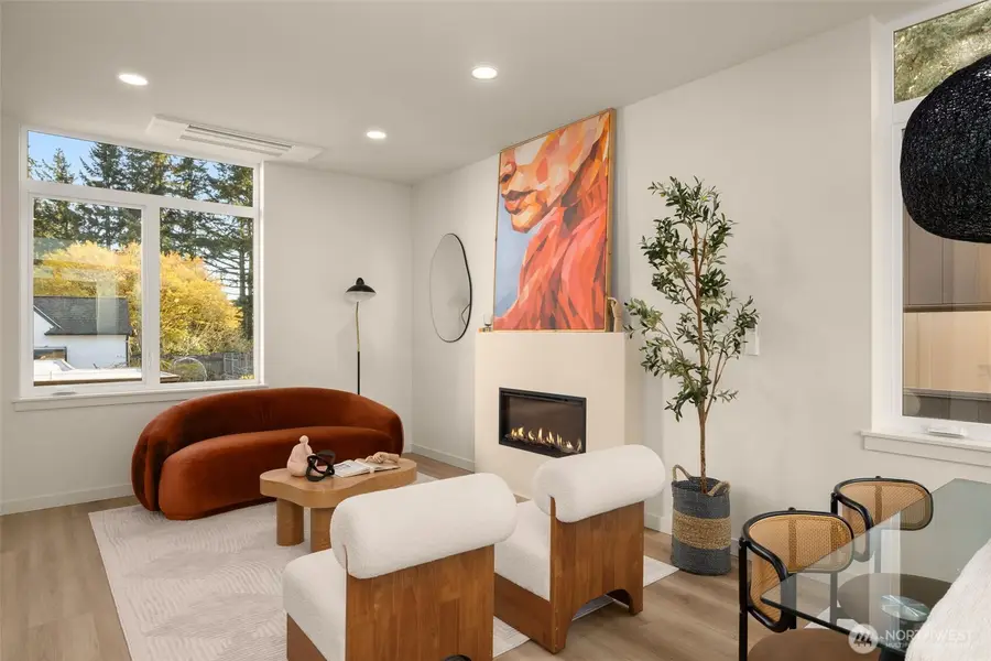 14033 Densmore Avenue N, Seattle, WA 98133 - #2