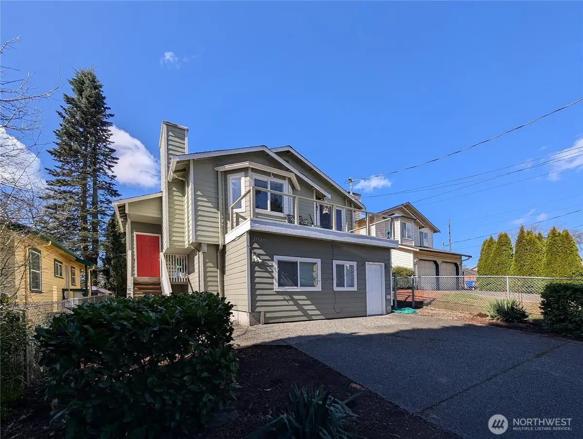 10341 Stone Avenue N, Seattle, WA 98133 - #1