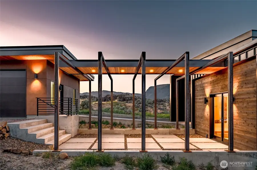 671 Ravens Home Lane, Malaga, WA 98828 - #3