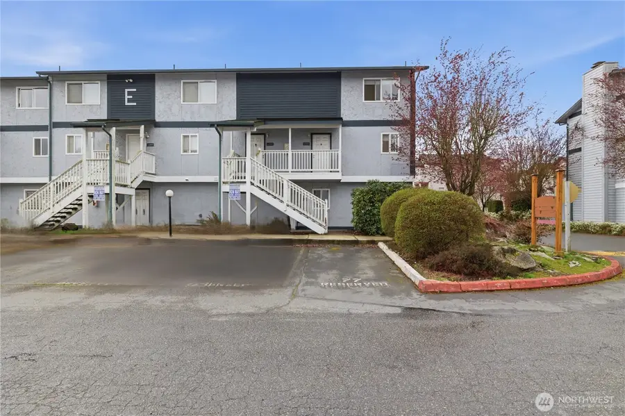8823 Holly Drive #E201, Everett, WA 98208 - #2