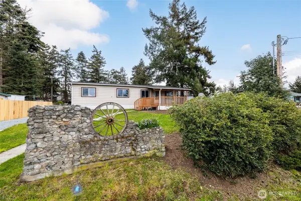 994 Diane Avenue, Oak Harbor, WA 98277