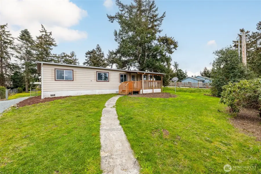 994 Diane Avenue, Oak Harbor, WA 98277 - #2