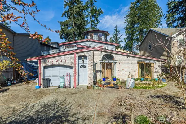 12238 NE 70th Street, Kirkland, WA 98033