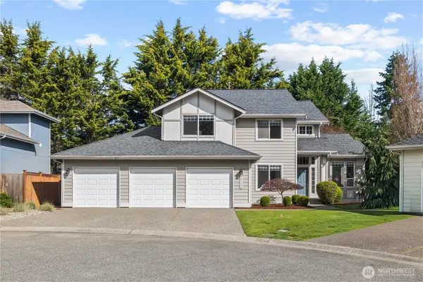 23634 SE 267th Place, Maple Valley, WA 98038