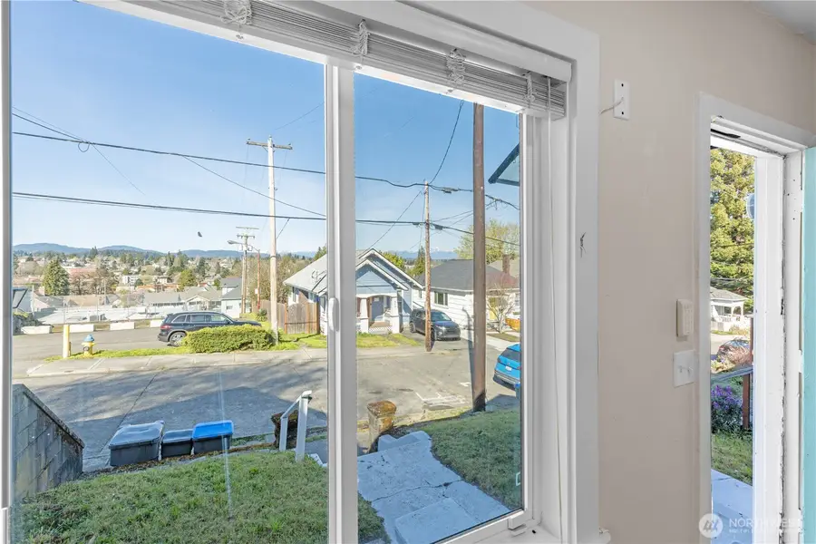 916 Pleasant Avenue, Bremerton, WA 98337 - #3