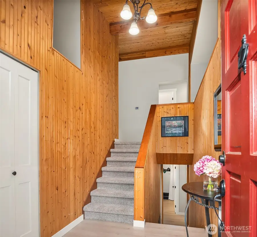 19522 NE 181st Street, Woodinville, WA 98077 - #2