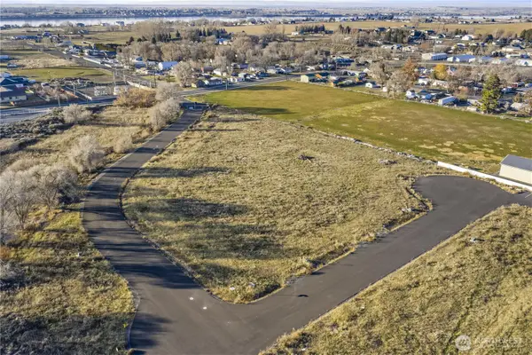 16 Valley Road Ne #Lot 16, Moses Lake, WA 98837