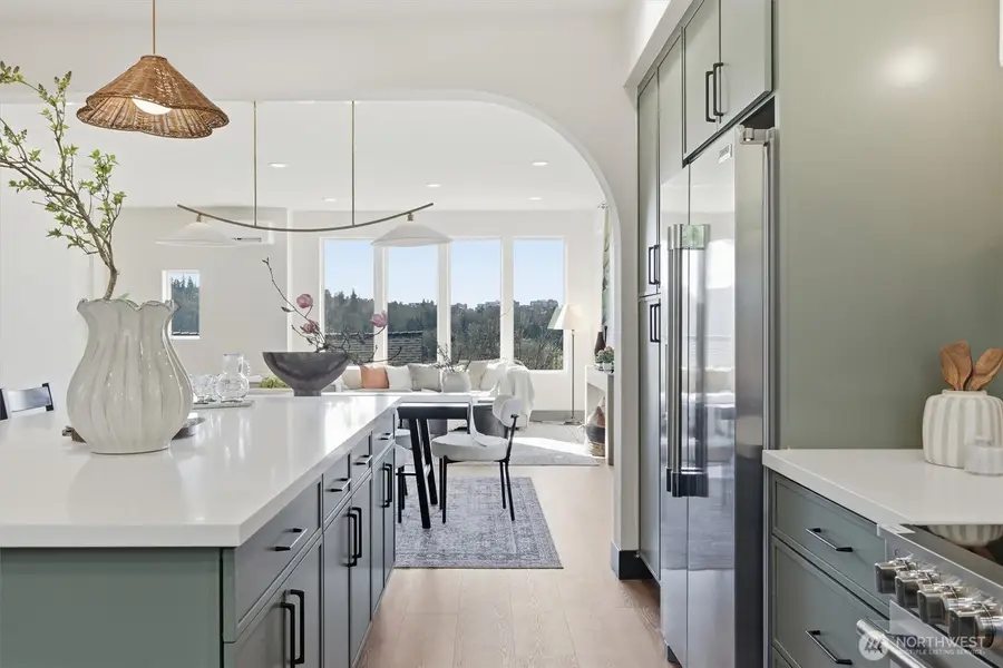 4584 22nd Avenue Sw, Seattle, WA 98106 - #2