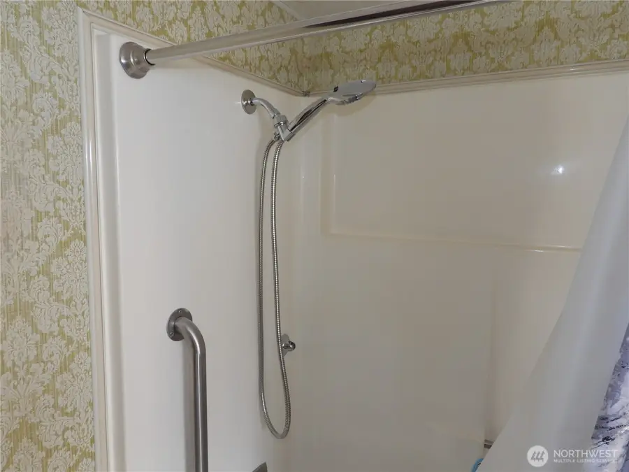 1608 N Western Avenue #18, Wenatchee, WA 98801 - #2