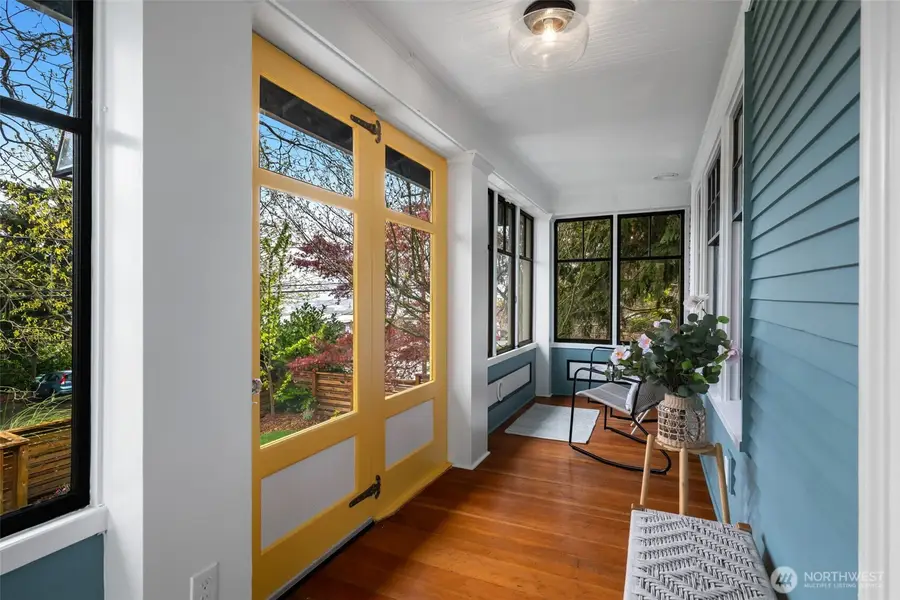 3258 14th Avenue W, Seattle, WA 98119 - #3