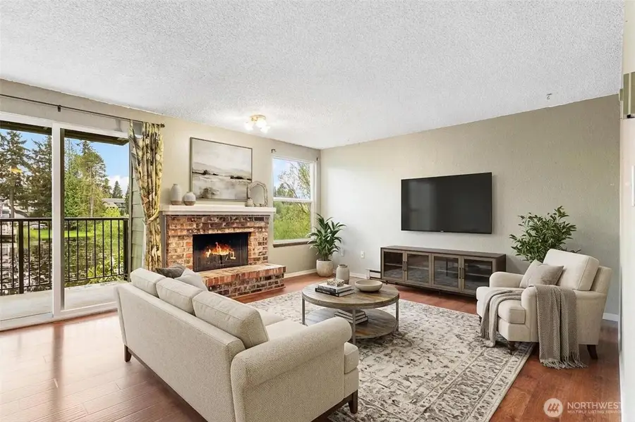 820 E Cady Rd #E204, Everett, WA 98203 - #2