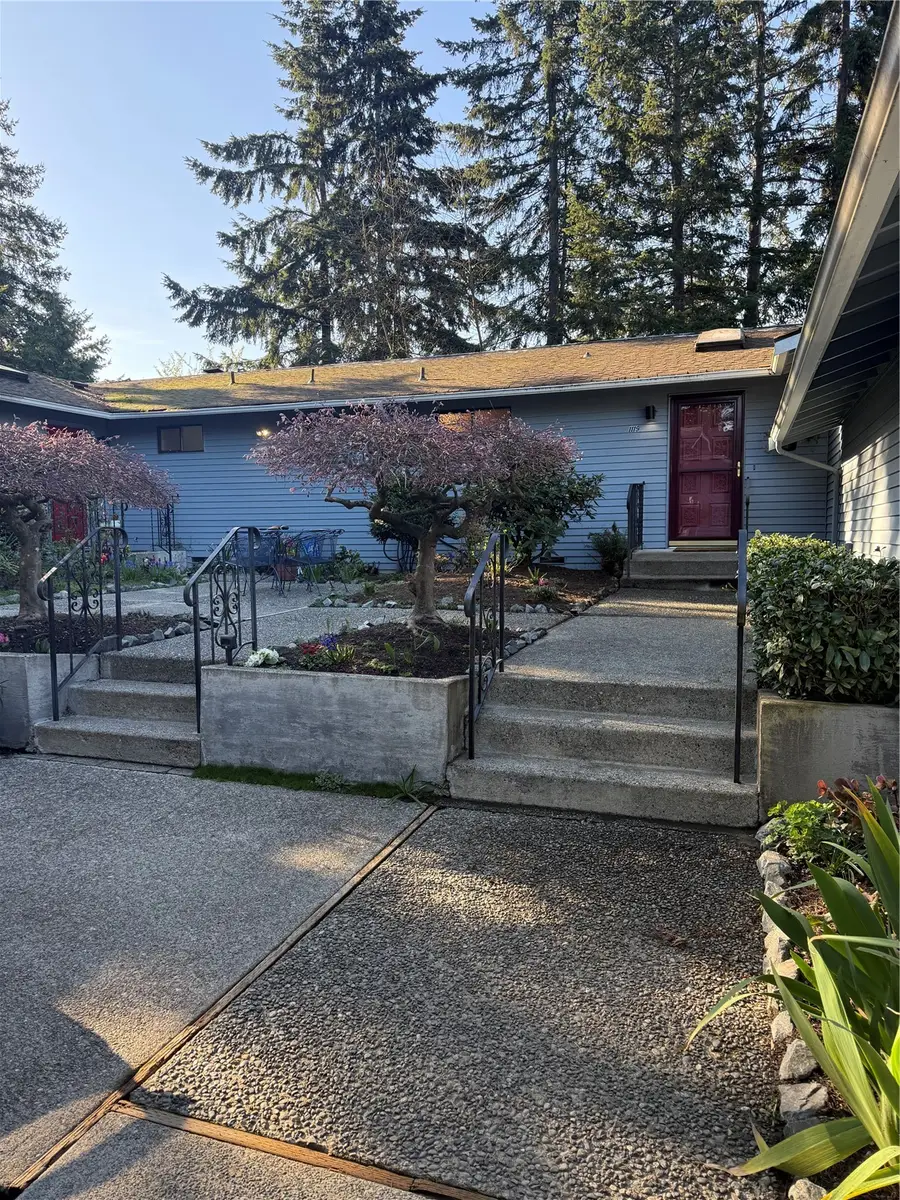 1119 S 249th Place, Des Moines, WA 98198 - #2