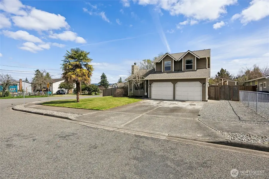 1511 24th Street Pl Se, Puyallup, WA 98372 - #2
