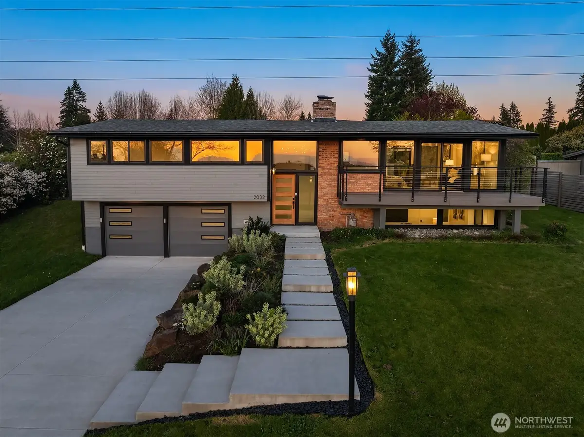 2032 123rd Avenue Se, Bellevue, WA 98005 - #1