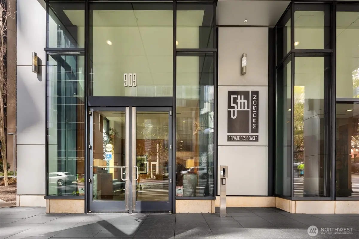909 5th Avenue #1100, Seattle, WA 98164 - #1