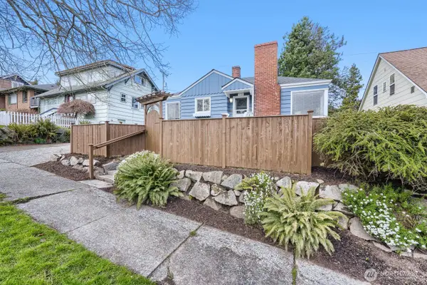 4731 35th Avenue Sw, Seattle, WA 98126