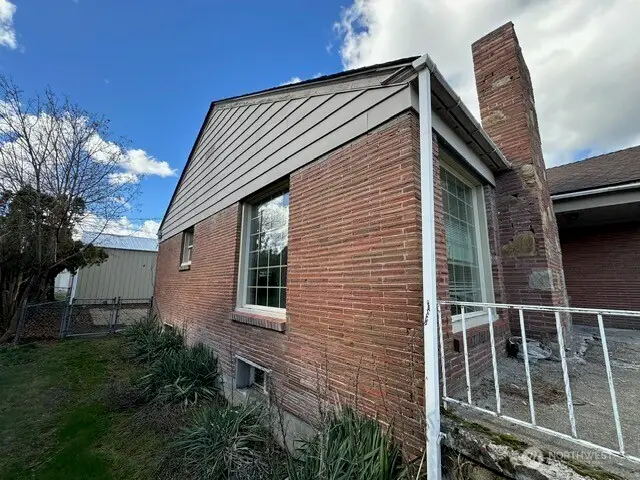 4811 N Lincoln Street, Spokane, WA 99205 - #3