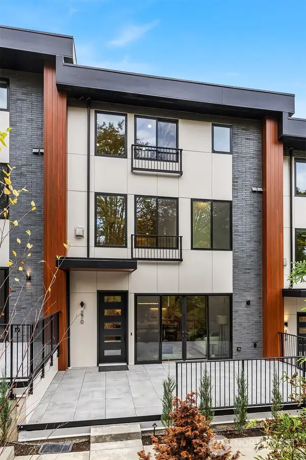 286 118th Avenue Se, Bellevue, WA 98005