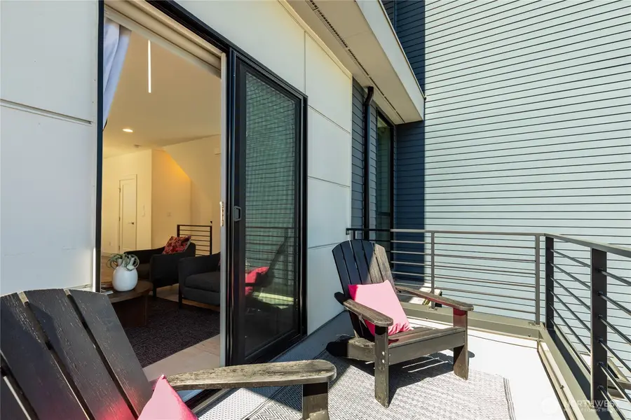 1431 22nd Avenue, Seattle, WA 98122 - #3