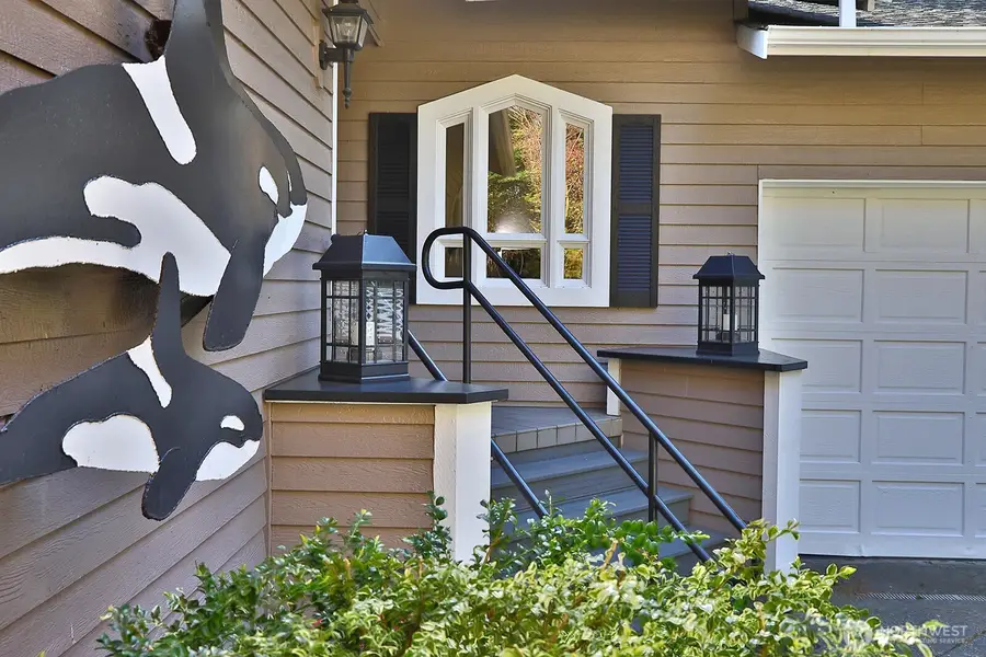 2693 North Bluff Road, Greenbank, WA 98253 - #2