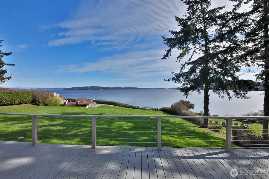 2693 North Bluff Road, Greenbank, WA 98253 - #3