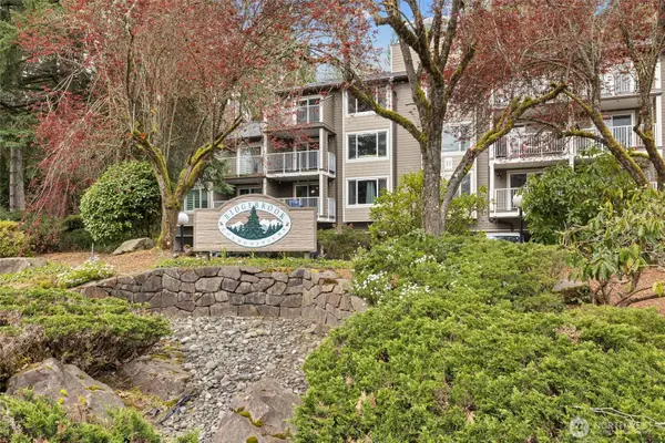 210 Mountain Park Boulevard Sw #F303, Issaquah, WA 98027