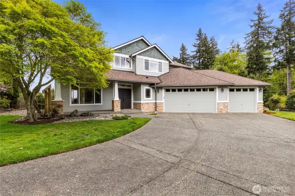 11560 NE Skyward Loop, Kingston, WA 98346