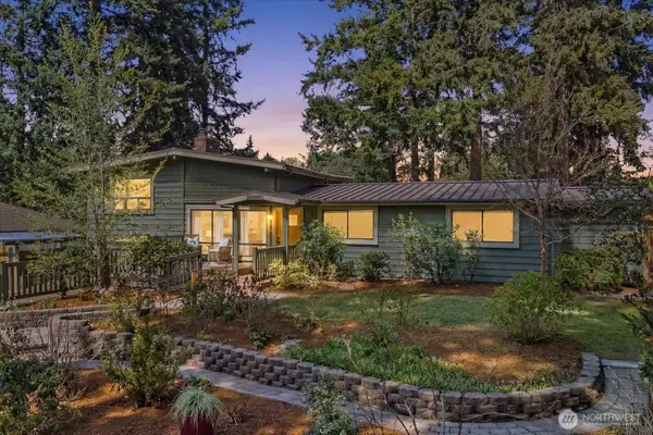 10601 242nd Place Sw, Edmonds, WA 98020