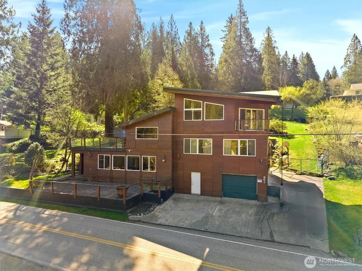 961 W Lake Samish Dr, Bellingham, WA 98229 - #1