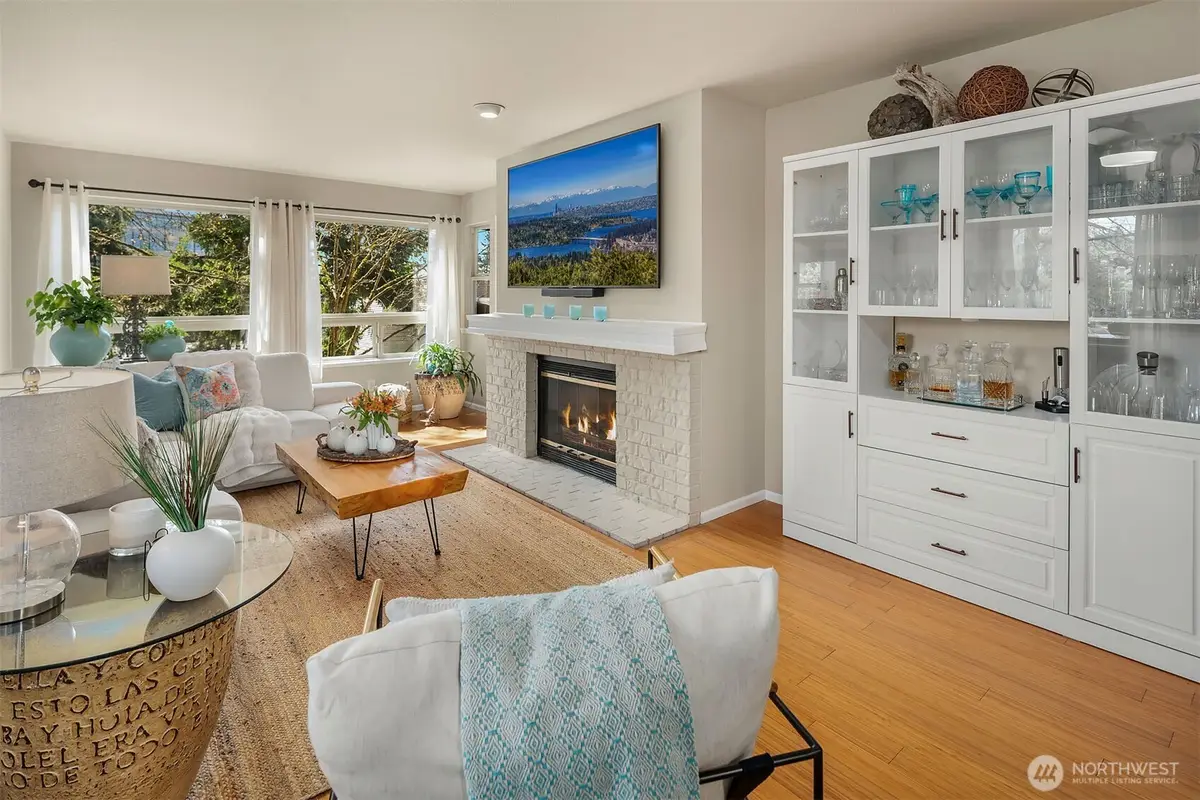 605 5th Street #B-201, Kirkland, WA 98033 - #1