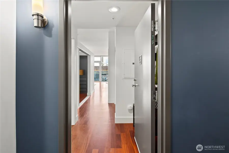 2911 2nd Avenue #810, Seattle, WA 98121 - #2