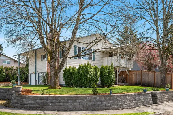 4930 189th Street Sw, Lynnwood, WA 98036