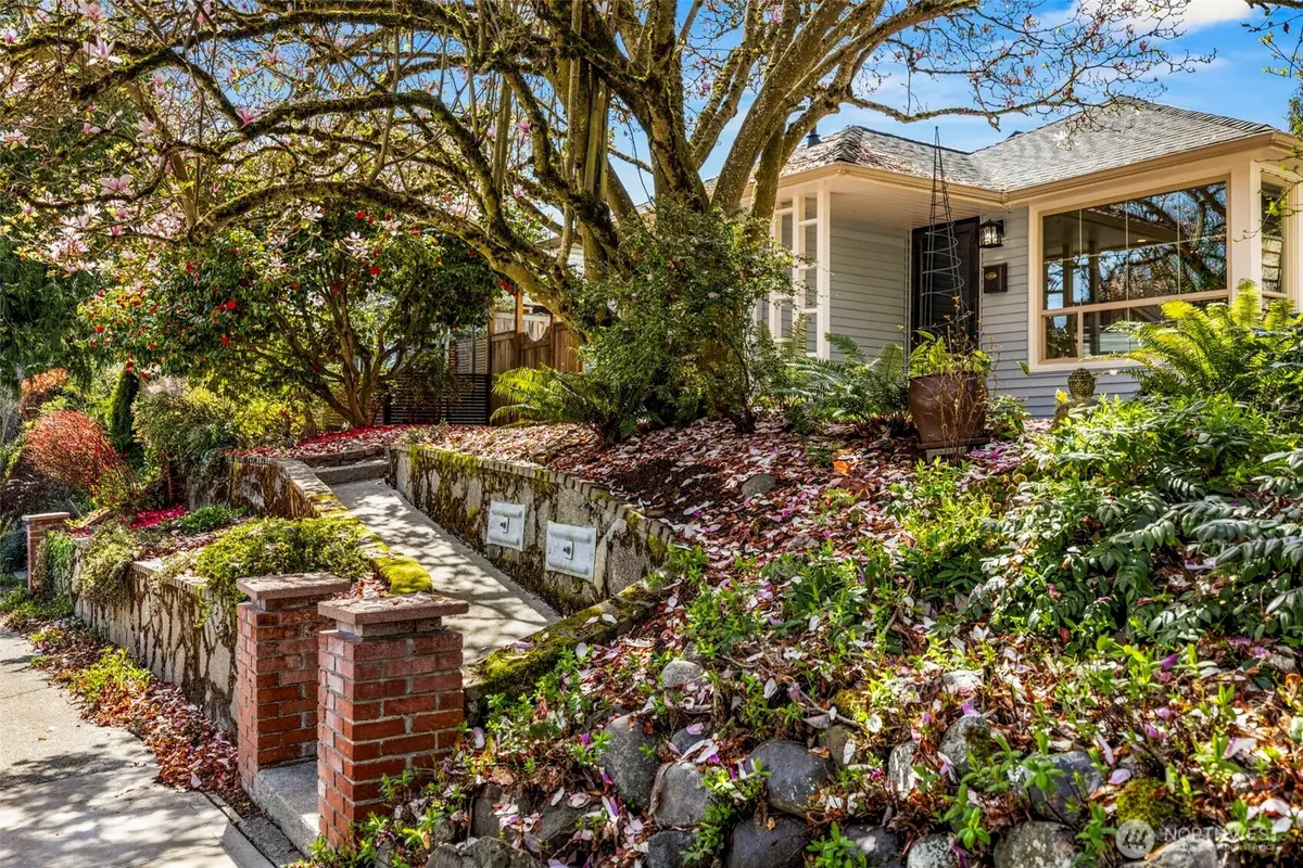 3321 35th Avenue S, Seattle, WA 98144 - #1