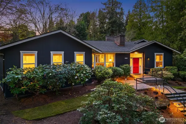 2001 77th Avenue Ne, Medina, WA 98039