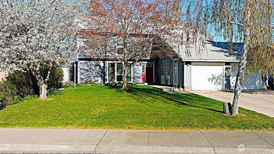 2207 S Belair Drive, Moses Lake, WA 98837 - #2