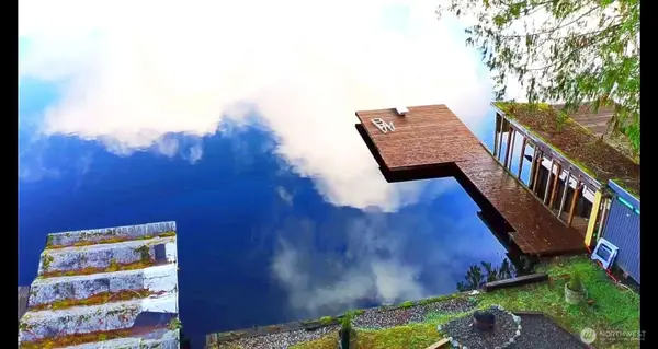 2319 SW Lake Roesiger Road, Snohomish, WA 98290