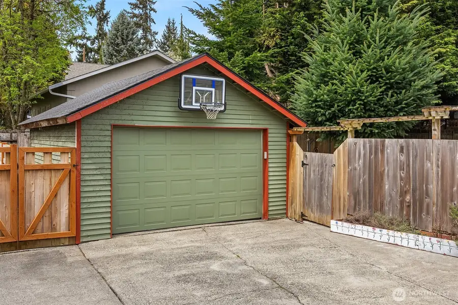 13715 Palatine Avenue N, Seattle, WA 98133 - #2