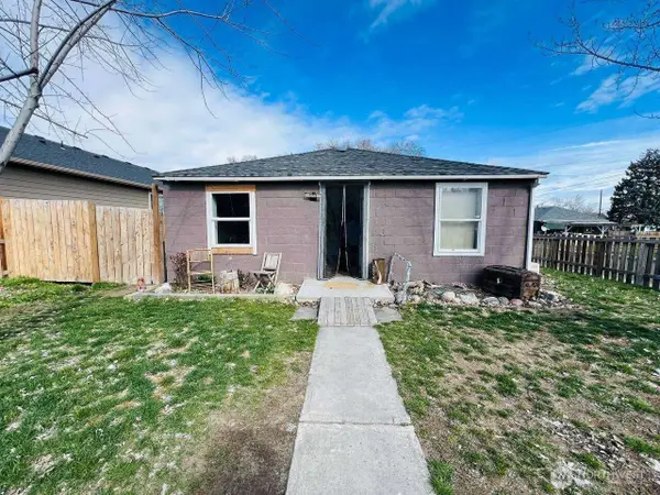 34 SE 4th Avenue, Soap Lake, WA 98851