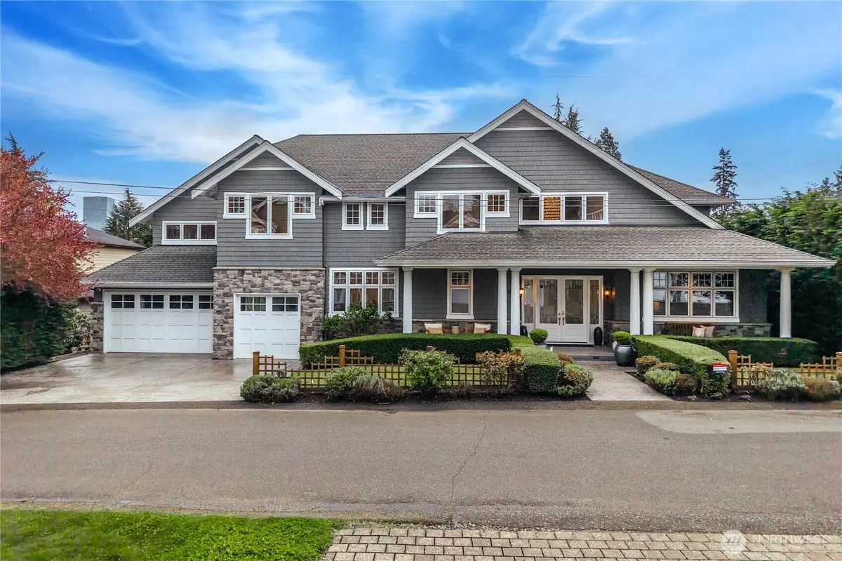 10021 Ne 16th Place, Bellevue, WA 98004 - #1