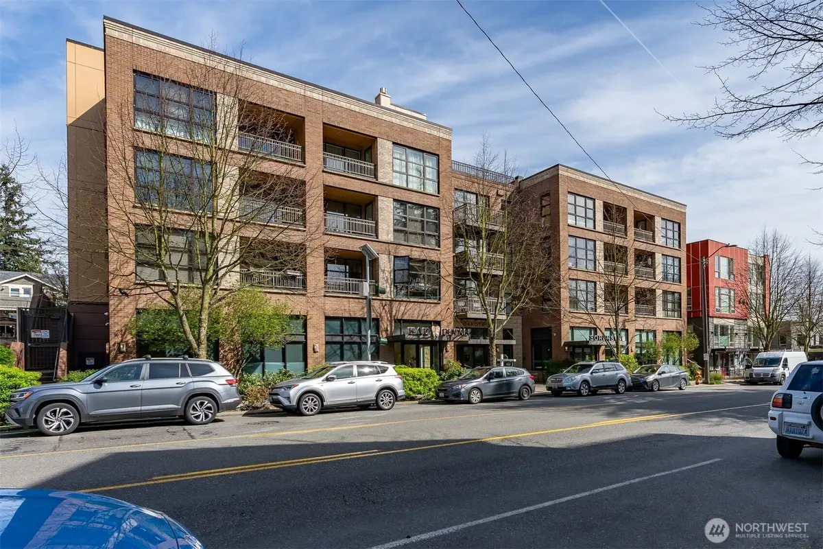 4116 California Avenue Sw #401, Seattle, WA 98116 - #1