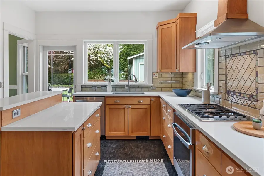 6551 24th Avenue Ne, Seattle, WA 98115 - #3