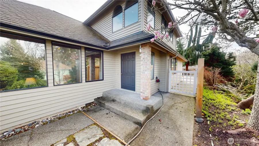 627 N Waugh Road, Mount Vernon, WA 98273 - #3