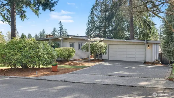 912 168th Place Ne, Bellevue, WA 98008