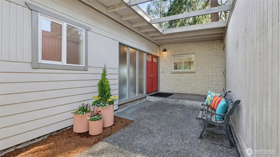 912 168th Place Ne, Bellevue, WA 98008 - #2