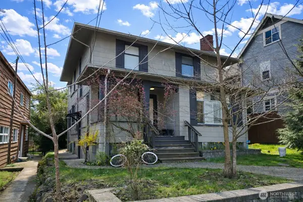 807 49th Street, Seattle, WA 98103