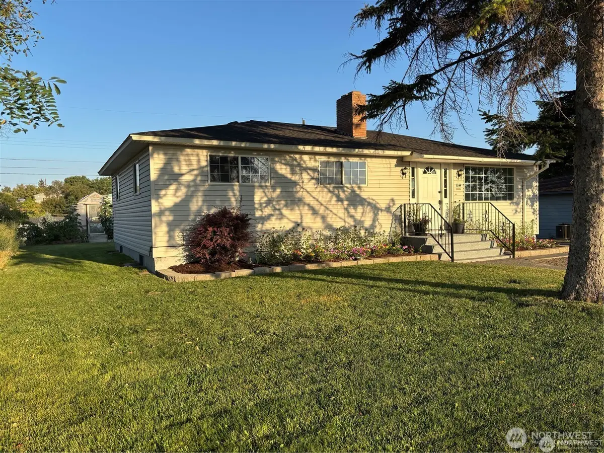 1534 N Buell Drive, Moses Lake, WA 98837 - #1