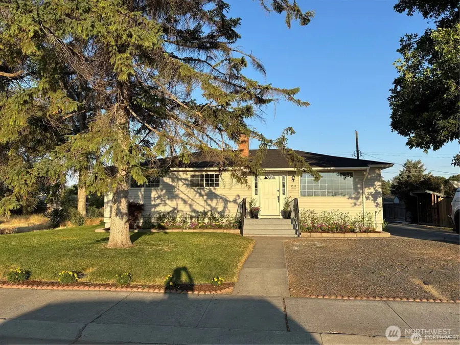 1534 N Buell Drive, Moses Lake, WA 98837 - #2