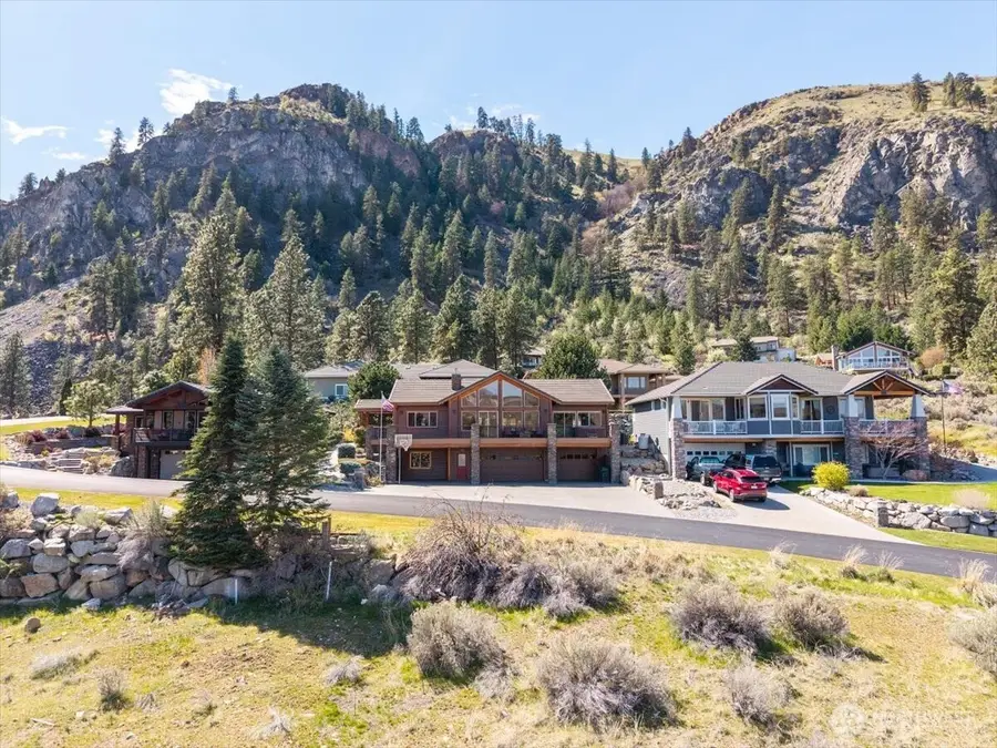 15320 Lakeview Street, Entiat, WA 98822 - #3